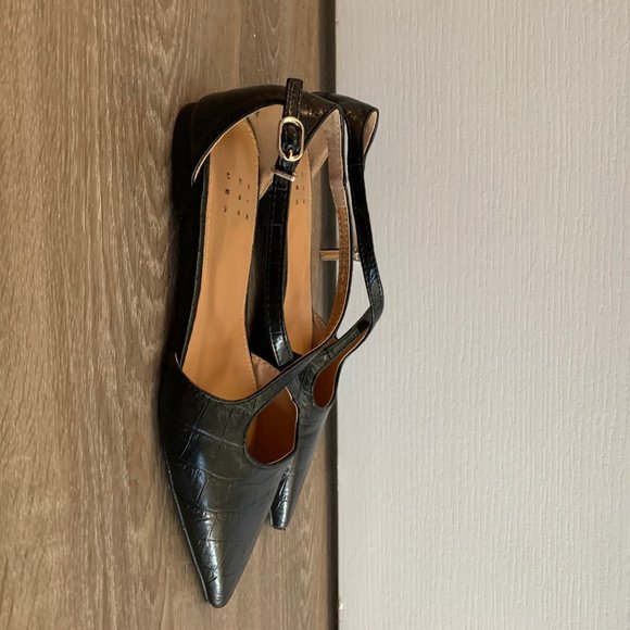 Peche Strappy Adeline Flats - Picture 2 of 3